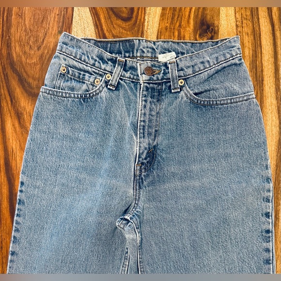 Vintage Levi’s 512 high-rise jeans - Picture 4 of 11